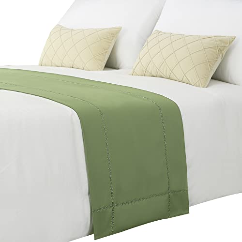 Green Bed Runner for King Size Bed - Soft Decorative Bed Scarf (260x50 cm)