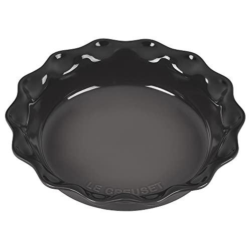 Le Creuset Heritage Fluted 9-Inch Stoneware Pie Dish Oyster - Oven Safe, Easy Clean