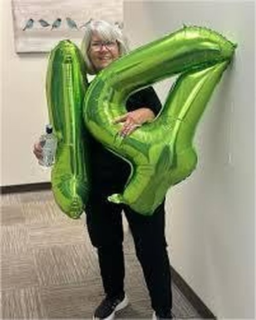 40-Inch Light Green Number 1 Balloon - Perfect First Birthday Decoration for Girls