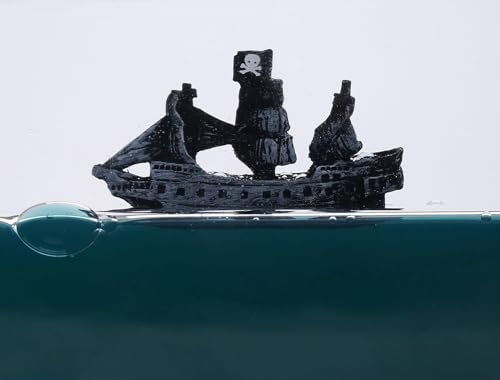 Unsinkable Pirate Ship Drift Bottle Desk Ornament Fluid Liquid Decor