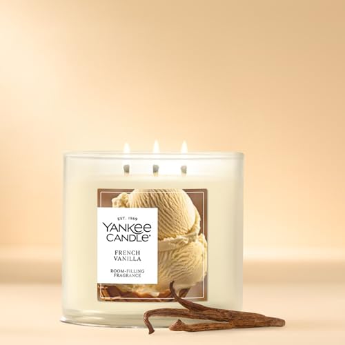 Yankee Candle French Vanilla, Scented Candle, 14.5oz 3-Wick Candle Jar with up to 40 Hours Burn Time, Giftable