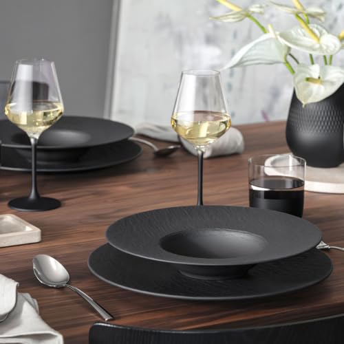 Villeroy & Boch Manufacture Rock Pasta Plate with Rim, Premium Porcelain, Made in Germany, Matte Black, 11.5 in, Premium Porcelain