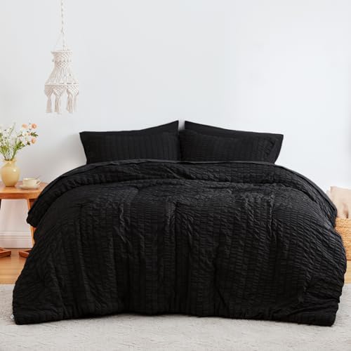 7-Piece Black Seersucker Queen Comforter Set - All Season Bedding