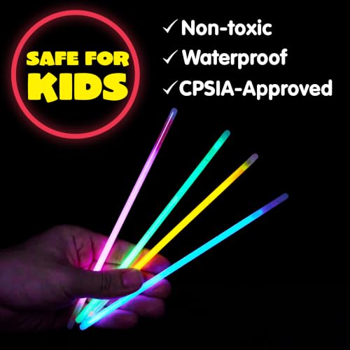 JOYIN 100 Pcs 8 Inch Glow Sticks Bulk Party Favors Pack with Connectors