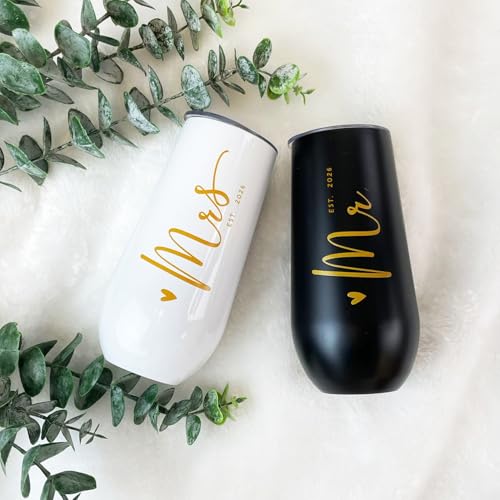 CARANOTS Mr & Mrs 2026 Champagne Flute Set - Wedding Gift, 10 oz Stemless Stainless Steel, Black & White, Gift Box