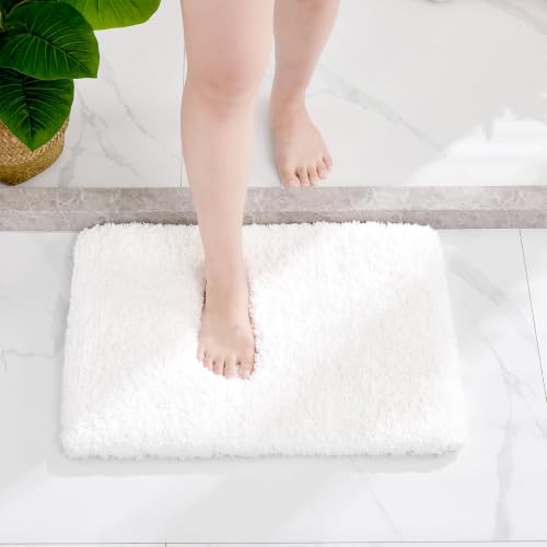 Disolla White Bathroom Rug 17x24 - Non-Slip Plush Bath Mat