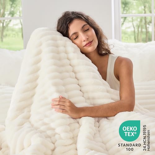 Fluffy Queen Comforter Set, 3-Piece Soft Faux Fur Fleece Bedding, Cream White