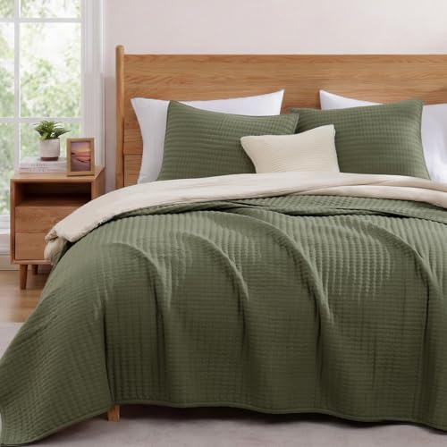 Olive Green Oversized Cal King Quilt Set - 3-Piece Lightweight Bedspread & Shams