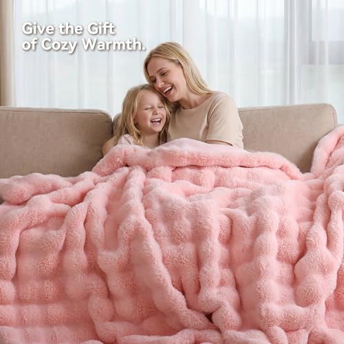 Smoofy Faux Rabbit Fur Throw Blanket - Blush Pink Bubble Plush 50"x60"