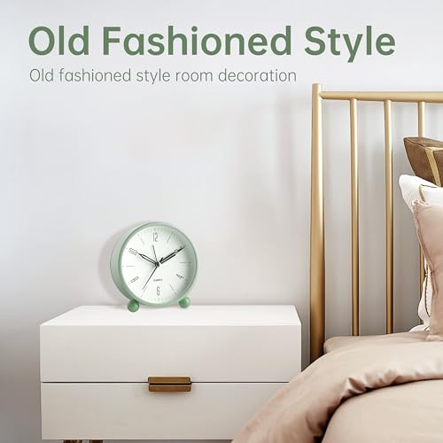 4-Inch Silent Analog Alarm Clock with Night Light, Battery Powered (Green)