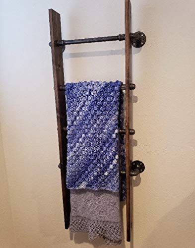 Rustic Industrial Pipe and Wood Blanket Ladder - 48-Inch Wall Mount