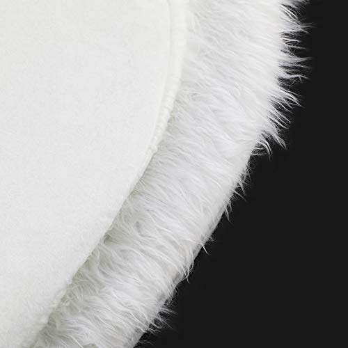 Plush Snow White Christmas Tree Skirt - 31-Inch Soft Holiday Tree Mat