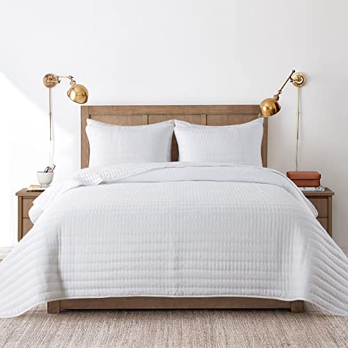 ROARINGWILD Queen White Quilted Quilt Set - 3 Piece All-Season Bedspread