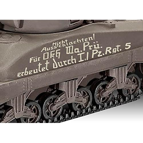 Revell 03290 Sherman M4A1 1:72 Scale Unbuilt/Unpainted Plastic Model Kit