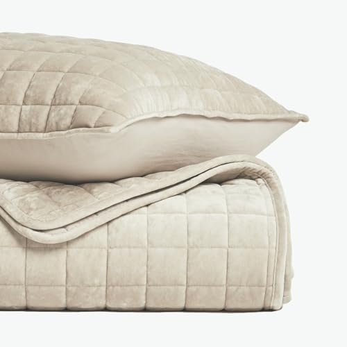 RECYCO Velvet Quilt Set King Size - Soft Channel Stitched Bedspread with 2 Shams