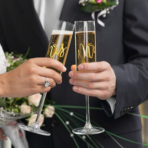 Mr and Mrs Champagne Flutes Set with Wooden Gift Box for Weddings