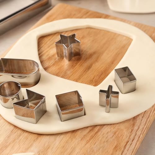 YomiFamily 10Pcs Gingerbread House Cookie Cutter Set – 3D Bakeware Gift
