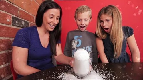 Marvin's Magic - Magic Snow Powder - Fluffy White Snow for Kids' Play & Decorations - Expands 100x