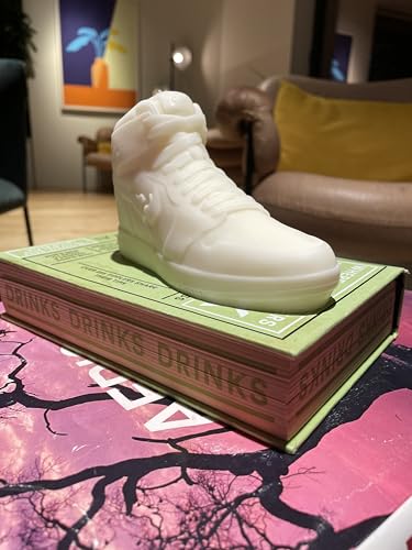 Sneaker Candle Gift Box - Hypebeast Room Decor for Sneakerheads & Teen Boys