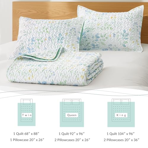 Exclusivo Mezcla Floral King Quilt Bedding Set - 3-Piece Lightweight Bedspread