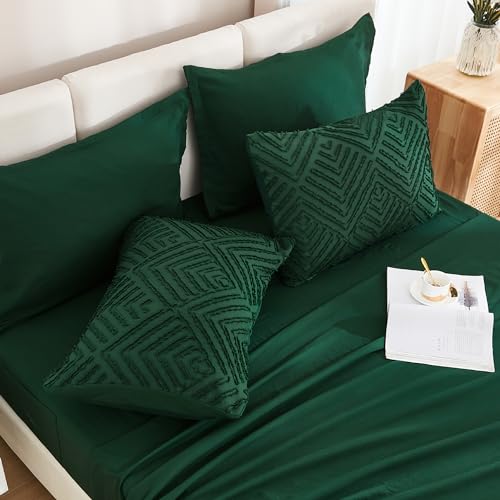 King Size Tufted Comforter Set - 7-Piece Emerald Green Bed in a Bag