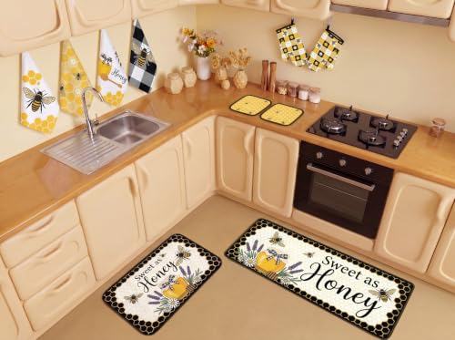10-Piece Bee Kitchen Decor Set: Towels, Oven Mitts, Pot Holders & Mats