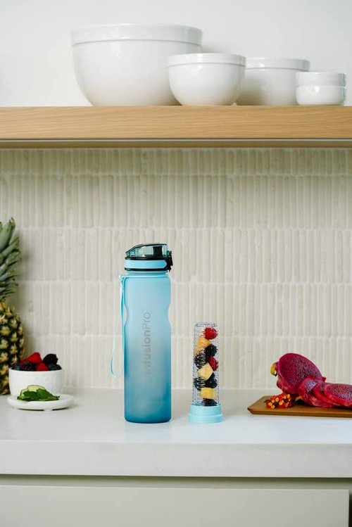 Infusion Pro 32 oz Fruit Infuser Water Bottle with Time Marker - Flip Top Locking Lid, Insulated Sleeve & 50 Recipe Fruit Infusion Water eBook : Leak Proof : for Gym, Sports, Travel : Unique Gift Idea