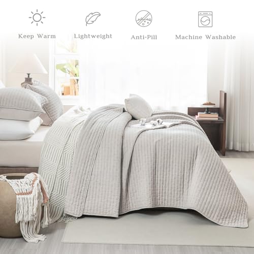 CozyTide Oversized King Quilt Set - 3-Piece Stone-Washed Cotton Bedspread