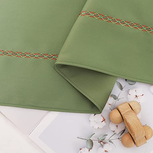 Green Bed Runner for King Size Bed - Soft Decorative Bed Scarf (260x50 cm)