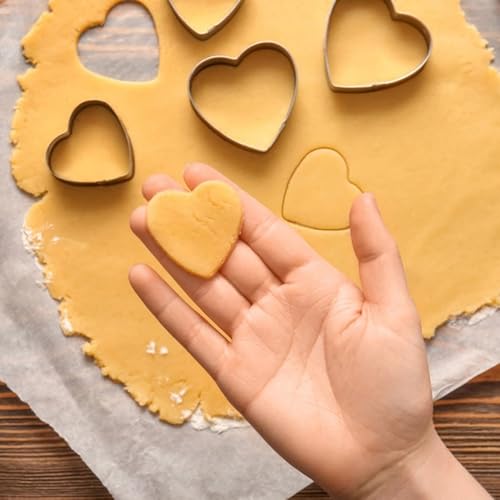 YomiFamily Heart Cookie Cutter Set - 5 Stainless Steel Shapes (3.15", 2.75", 2.36", 1.97", 1.57")