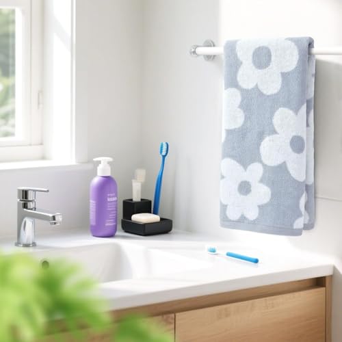 Floral Hand Towels, Dusty Blue Daisy Cotton Decorative Towel Set (2 Pack)