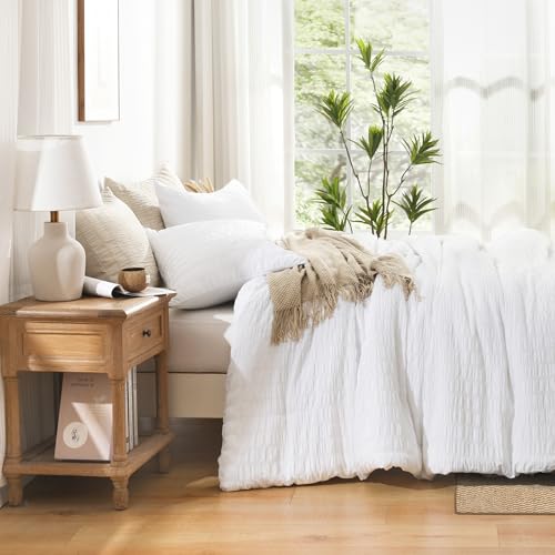 Seersucker Queen Comforter Set - 3 Piece Soft Washed Microfiber Bedding, White