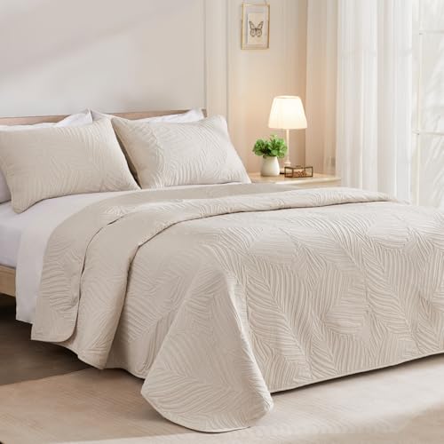 Exclusivo Mezcla 3-Piece King Quilt Bedding Set - Leaf Pattern Microfiber