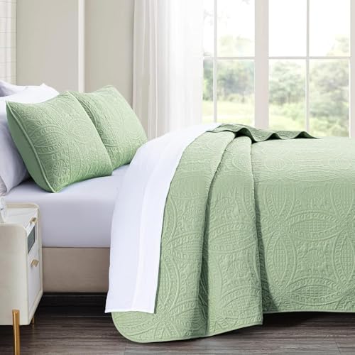 Akkialla Sage Green Full/Queen Quilt Set - 3-Piece Bedspread Coverlet