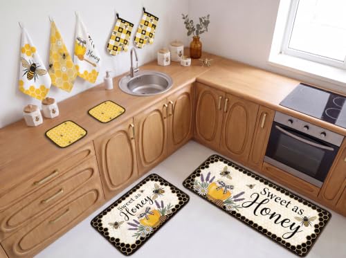 10-Piece Bee Kitchen Decor Set: Towels, Oven Mitts, Pot Holders & Mats