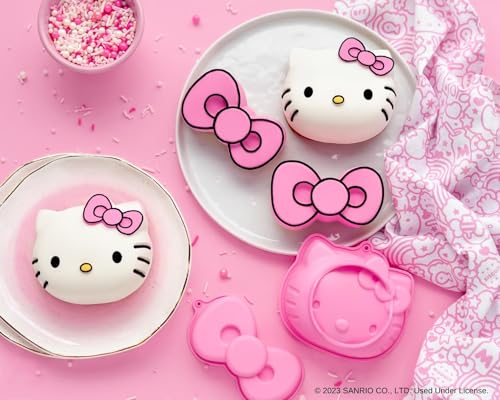 Character Face and Bow Mini Cake Baking Set with Utensils
