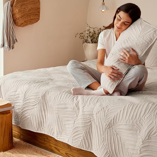 Exclusivo Mezcla 3-Piece King Quilt Bedding Set - Leaf Pattern Microfiber