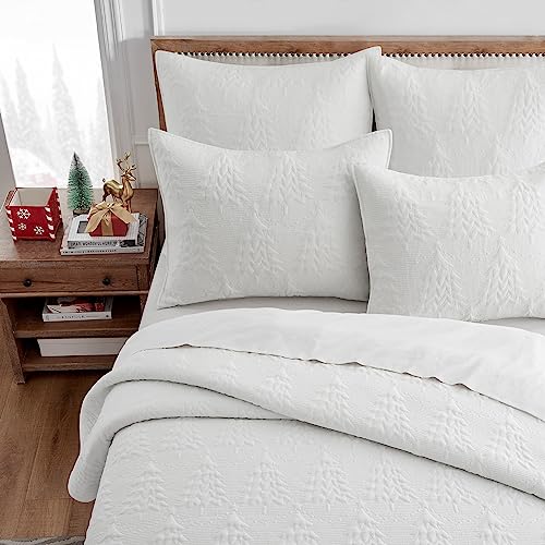 Levtex Home White Reversible Christmas Tree Quilt Set Full/Queen with Shams