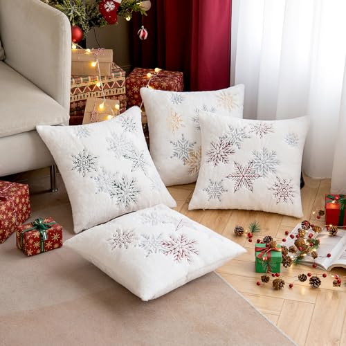 MIULEE Christmas Throw Pillow Covers Pack of 2 20x20 Inches, Festive Green Snowflake Design