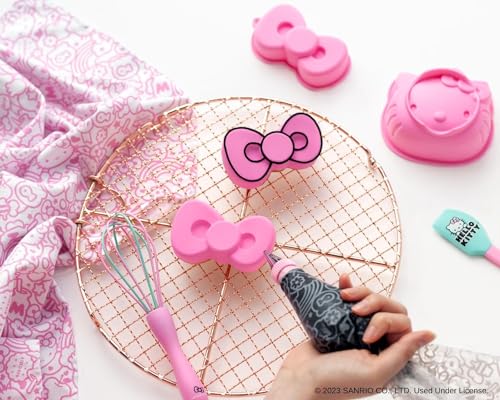 Character Face and Bow Mini Cake Baking Set with Utensils
