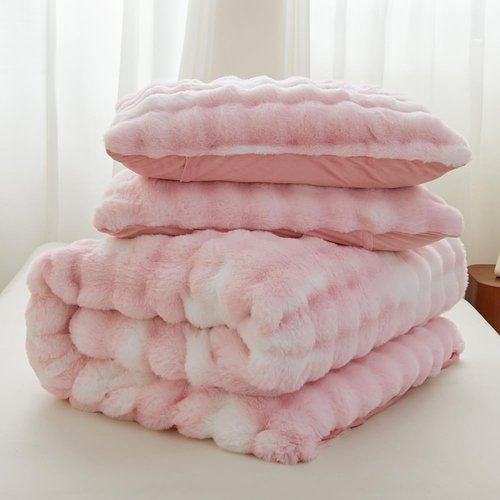 chovy Pink White Rabbit Plush Faux Fur Bread Grid Comforter Sets Twin/Full - 3PC Bed Set Ultra Warm Soft Skin Friendly Flannel Velvet Fluffy Fuzzy Bedding（Comforter x 1 Pillowcases x 2）