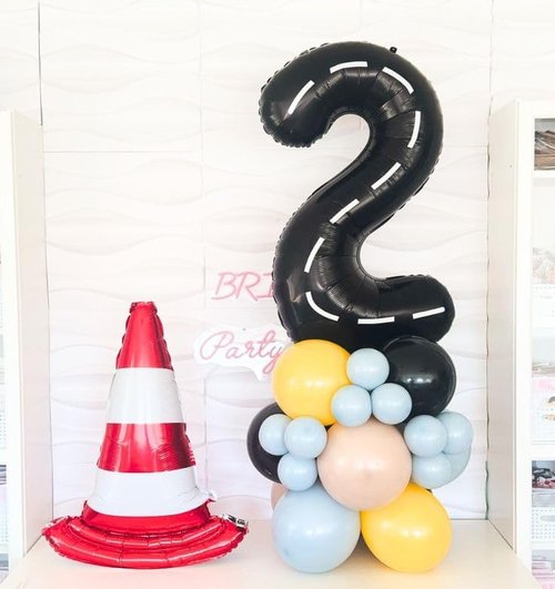 40-Inch Black Number Balloons by [Brand Name] - Perfect for 2nd, 12th, 21st Birthday & Celebration Decor