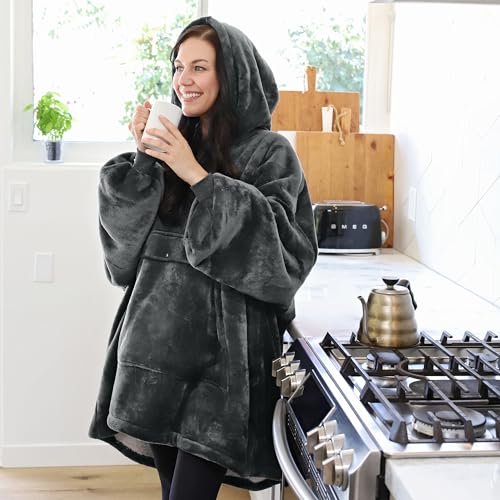 Oversized Wearable Blanket Hoodie - Warm Fleece Pullover for Lounging