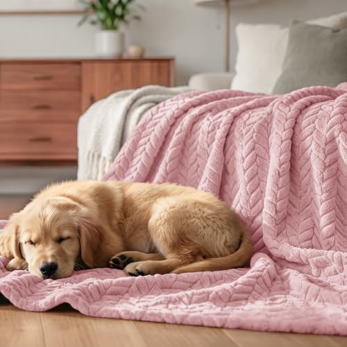 Exclusivo Mezcla Pink Fleece Throw Blanket for Couch - 50x70 Leaf Pattern
