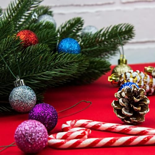 Precut Christmas Ornament Hanger Strings with Snap Fasteners - 200 Pack Green