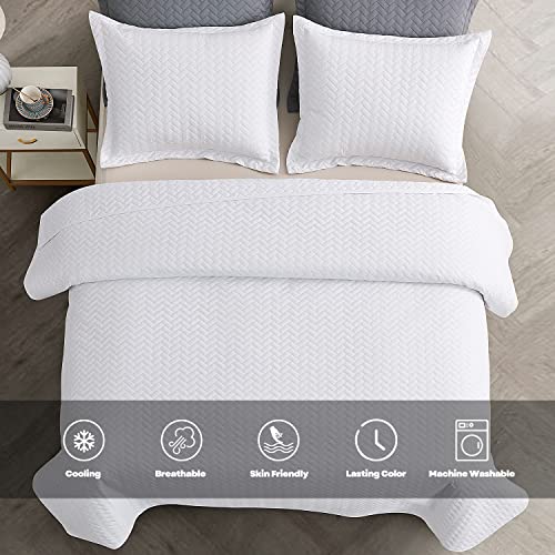 Maple&Stone White Queen Quilt Set - 3-Piece Lightweight Chevron Bedspread