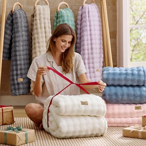 3D Bubble Fleece Throw Blanket - Soft Lightweight Queen Bed Blanket