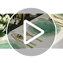 Fabulous Party 100PCS Green Plastic Plates with Gold Rim - Green Wave Variation