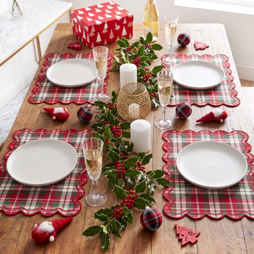 Gandeer Linen Placemats Set of 12 – 13 x 19 in, Scalloped, Christmas Red & Green