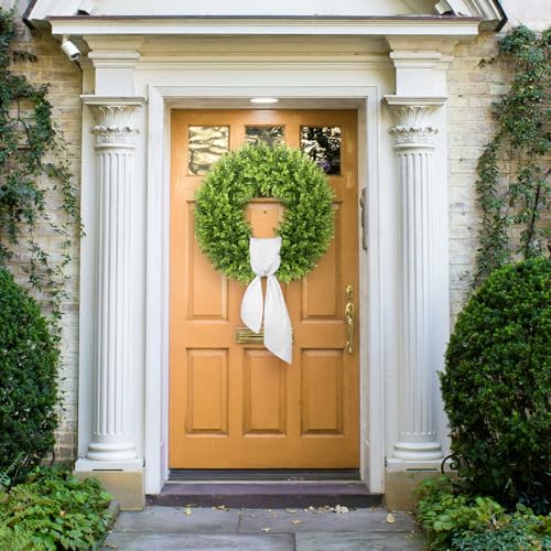 20-Inch Artificial Boxwood Wreath with Plaid Bow for Front Door Decor
